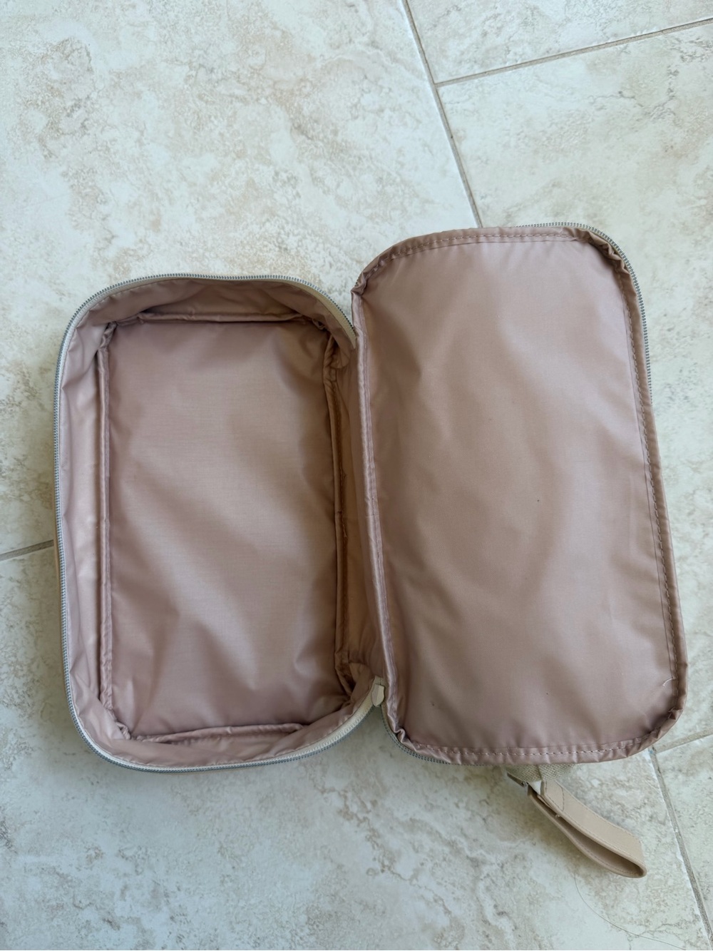 BEIS Dopp Kit Toiletry Bag Makeup Pouch Beige - Picture 8 of 8
